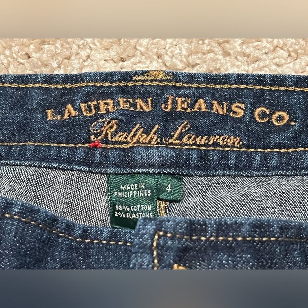 Jean - Picture 3 of 3
